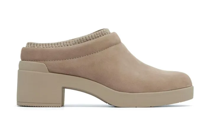 Women ABEO Footwear Clogs Capital Clog Light Tan Women ABEO Footwear Clogs Capital Clog Light Tan
