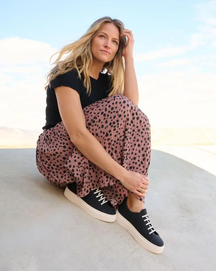 Women ABEO Footwear Sneakers Jumpstreet Bungee Black Canvas Women ABEO Footwear Sneakers Jumpstreet Bungee Black Canvas