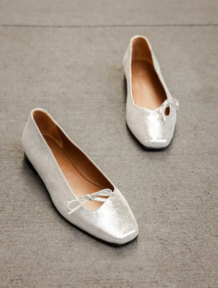 Women Ballet Flats Bobbies Carry Silver Meanders