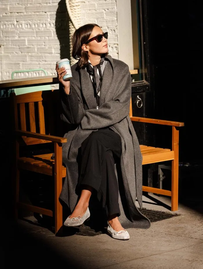 Women Ballet Flats Bobbies Carry Silver Meanders