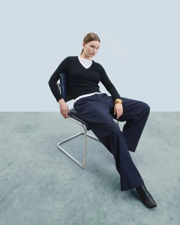 Women Cashmere Sweaters From Future Basic VNeck Sweater Black