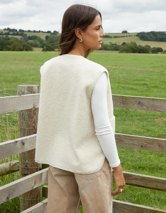 Women Cream Reversible Fleece Borg Gilet Threadbare Jackets Women Cream Reversible Fleece Borg Gilet Threadbare Jackets
