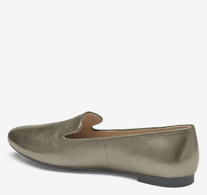 Women Delanie Loafer Pewter Metallic Sheepskin JohnstonandMurphy Mules and Loafers Women Delanie Loafer Pewter Metallic Sheepskin JohnstonandMurphy Mules and Loafers