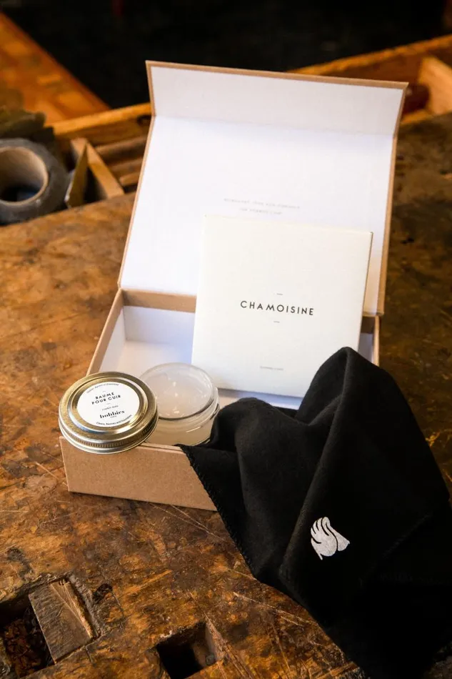 WomenMen Leather Care Products Bobbies Shoecare Kit Leather for Leather Goods WomenMen Leather Care Products Bobbies Shoecare Kit Leather for Leather Goods