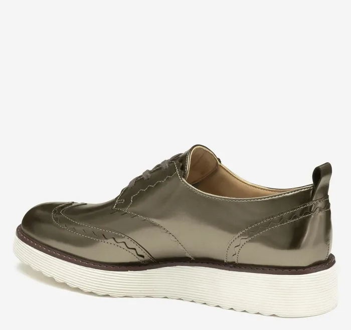 Women Mitzi Scalloped Wingtip Bronze Metallic Italian Sheepskin JohnstonandMurphy Mules and Loafers Women Mitzi Scalloped Wingtip Bronze Metallic Italian Sheepskin JohnstonandMurphy Mules and Loafers