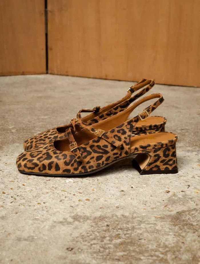 Women Pumps and Mary Janes Bobbies Becca Wild Leo Women Pumps and Mary Janes Bobbies Becca Wild Leo