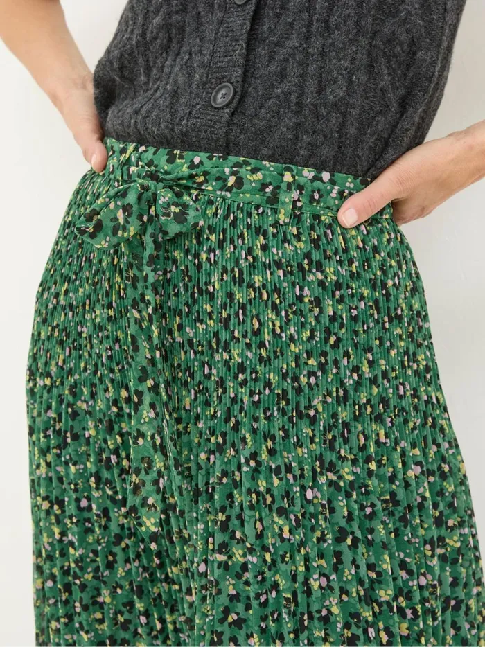 Women Skirts Fat Face Kayleigh Green Floral Marks Pleated Skirt