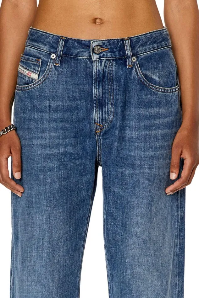 Women Straight Jeans 1999 DReggy 068fg Medium Blue Diesel Straight Women Straight Jeans 1999 DReggy 068fg Medium Blue Diesel Straight