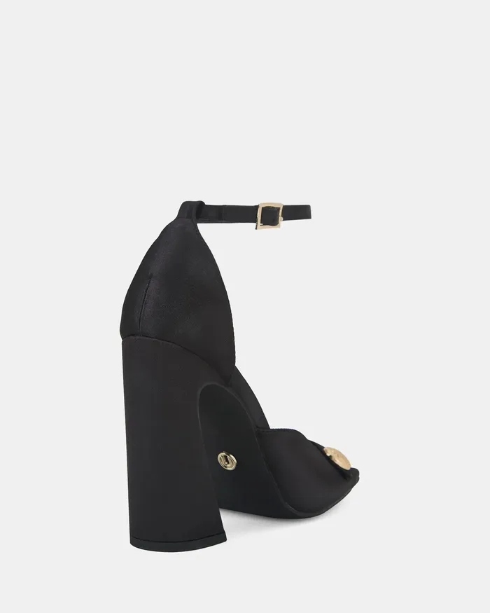 Women ZALTANA BLACK Block Heels NOVO Shoes